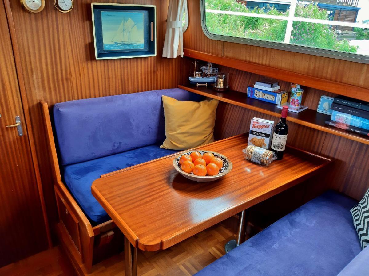 Motor Yacht Amstelle Hotel Amsterdam Exterior photo