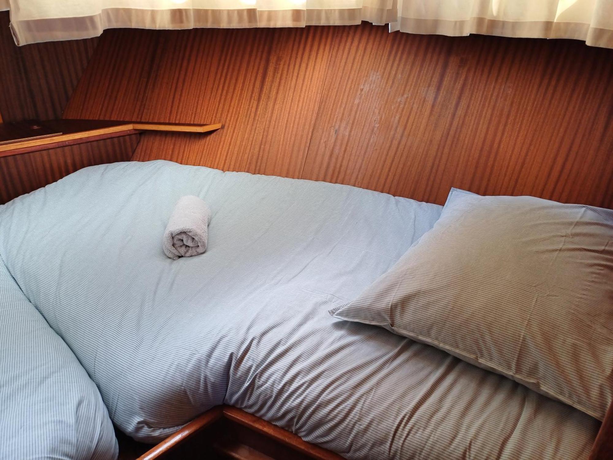 Motor Yacht Amstelle Hotel Amsterdam Exterior photo